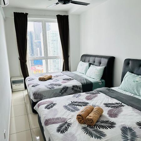 Cozy Seaview Penang Homestay @ Gurney Pulau Pinang جورج تاون المظهر الخارجي الصورة